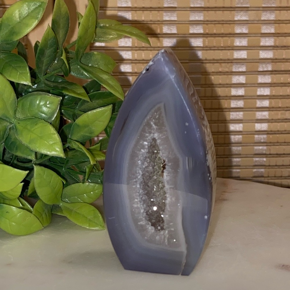 Gray Agate Geode Crystal - Picture 6 of 11